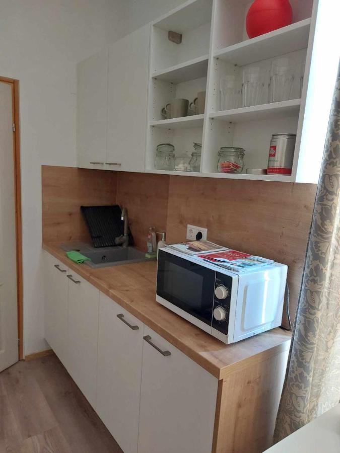 Varfal-Lak Apartman Шопрон Экстерьер фото