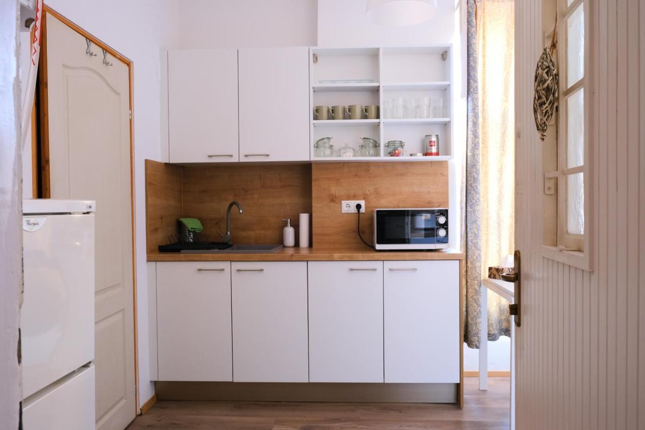 Varfal-Lak Apartman Шопрон Экстерьер фото
