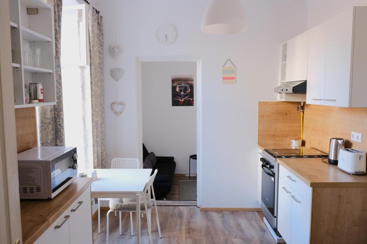 Varfal-Lak Apartman Шопрон Экстерьер фото